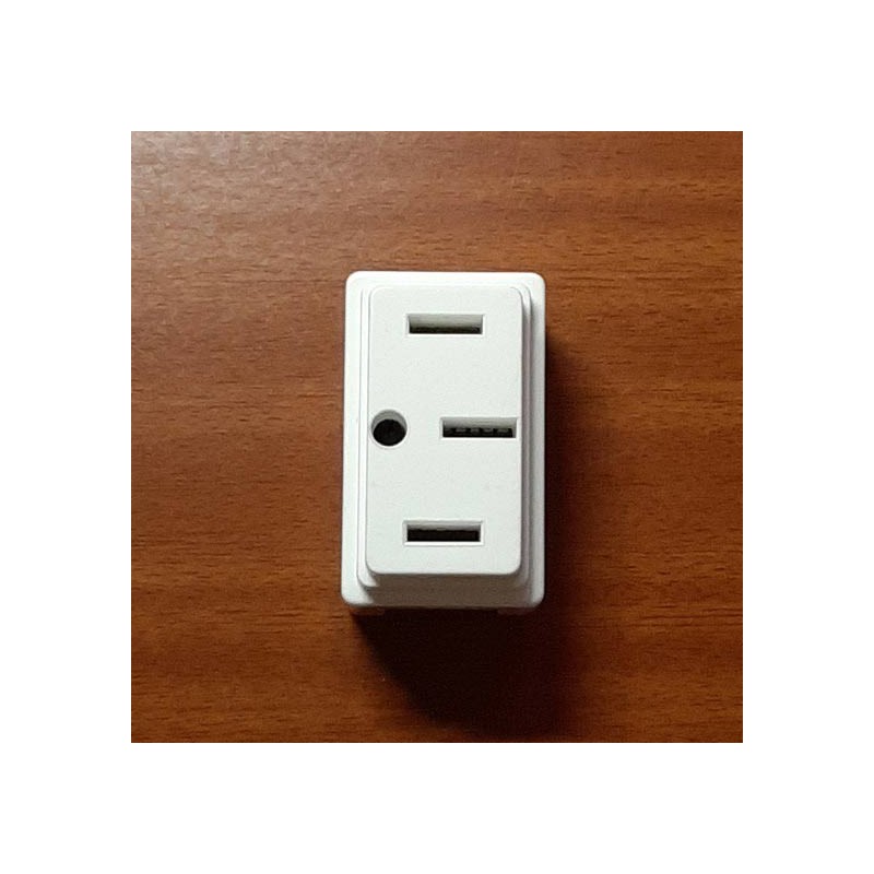 clavija_tripolar_III+TT_16A_380V_metropoli_eunea_3012B