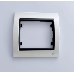 22001-PEC_marco_placa_1_elemento_blanco_perla_cosso_bjc_mega_8421870666318