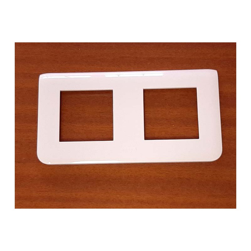 marco-2-elementos-horizontal-mosaic-legrand-078804