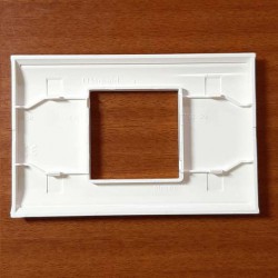 marco-2-modulos-centrados-mosaic45-legrand-075006