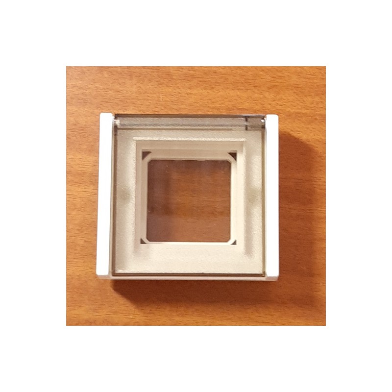 placa-estanca-ip44-mosaic45-legrand-074845